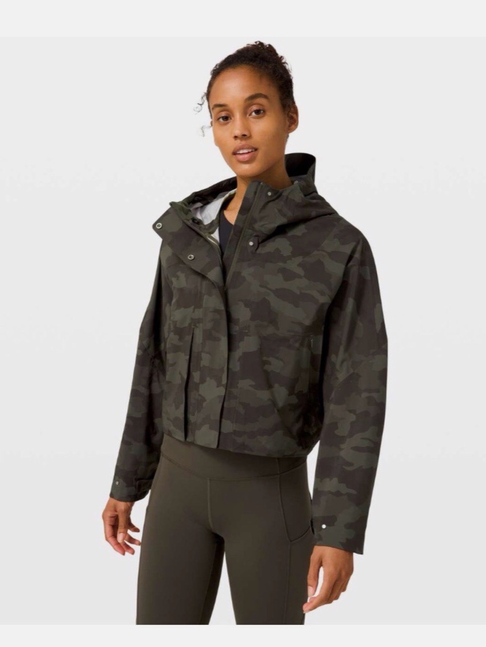 Lululemon jacket Heritage 365 Camo Dark Olive size 8